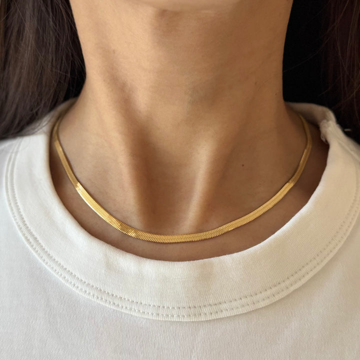Giana Herringbone Necklace