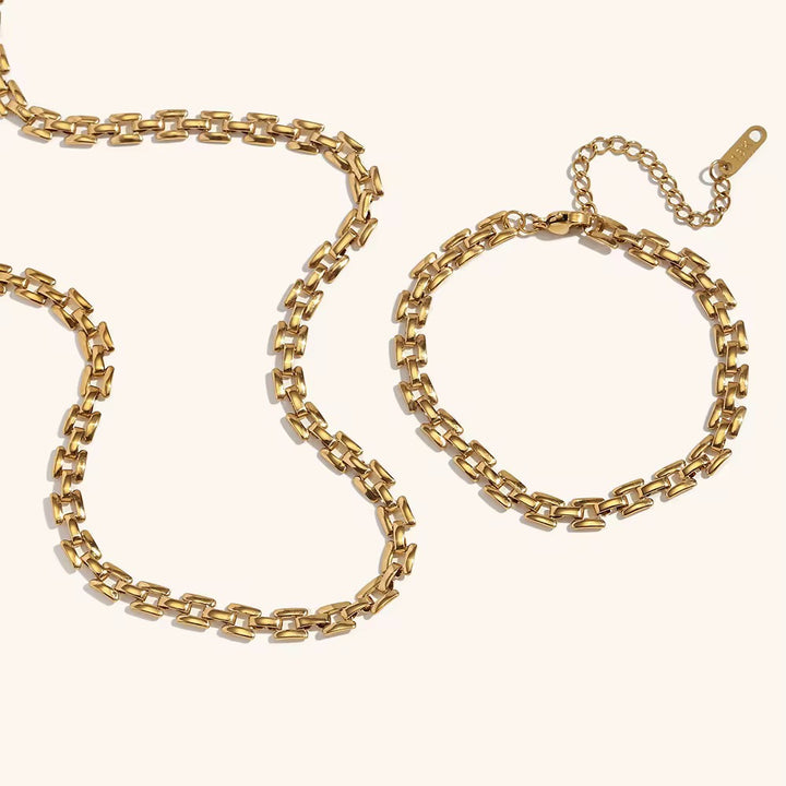 Olivia Hallow Necklace & Bracelet