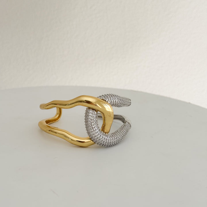 Huda Cuff Bangle