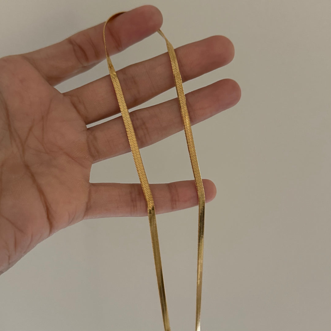 Giana Herringbone Necklace