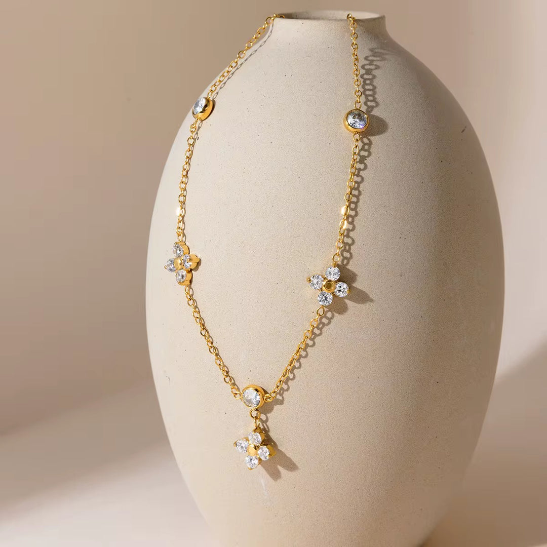 Dangle Flower Necklace