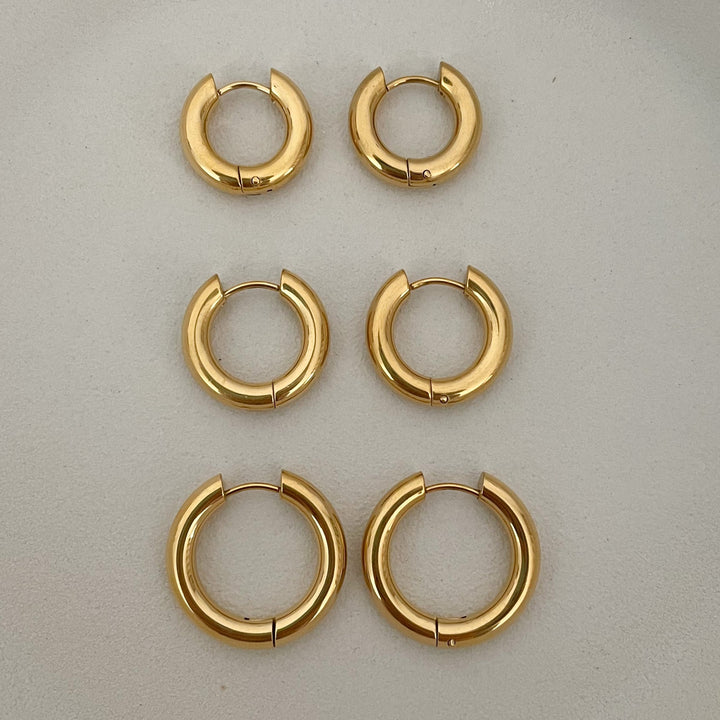 AISHA THIN HOOPS - 4MM