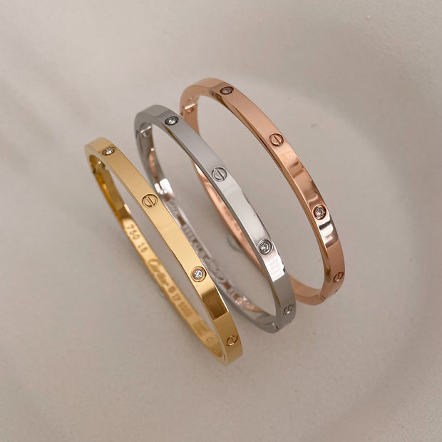 Thin bangle with stone - 4mm