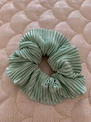 Pleated Scrunchie - Green